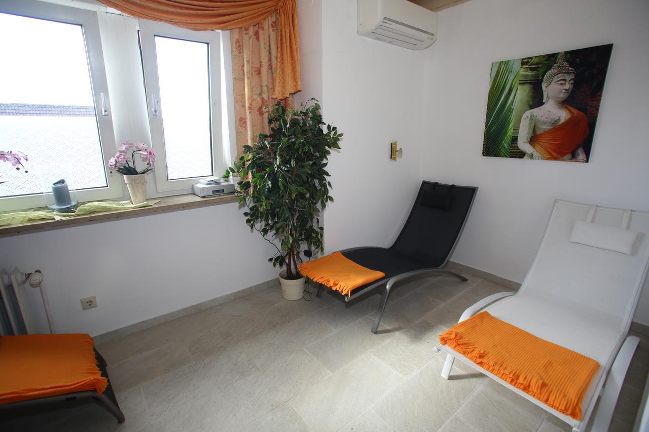 Pension Weinberg Mit Landhaus Nizza Gleisweiler Bagian luar foto